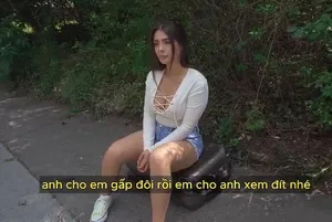 Sáng sớm đánh thức nhỏ em kế dậy chỉ để đạt một phít